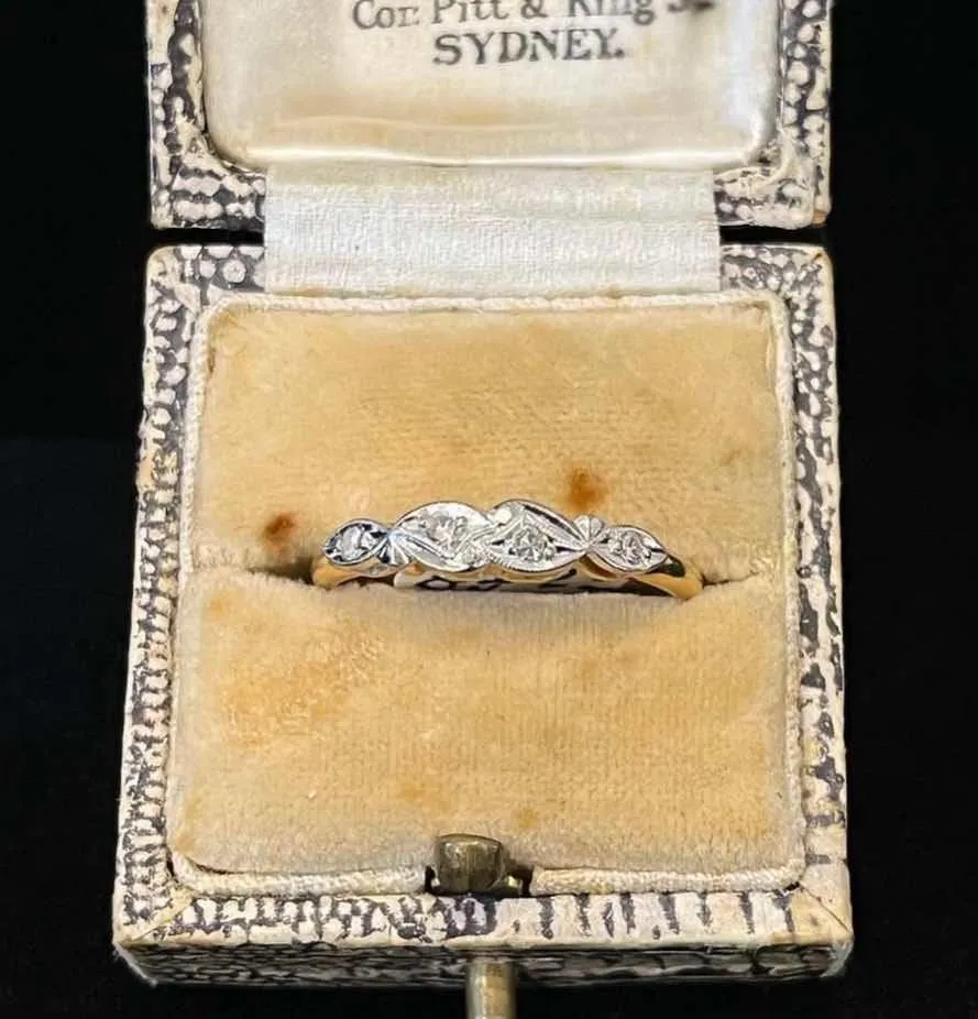 1950s Fine Diamond Milgrain Band