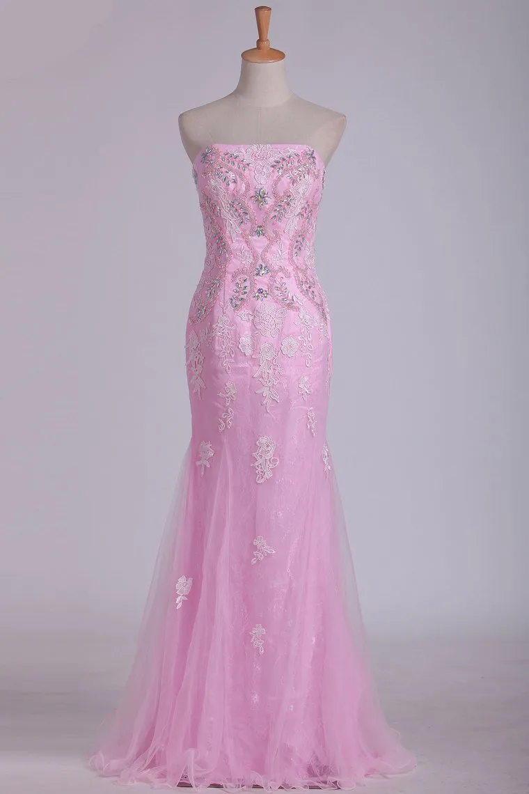 Column Strapless With Beading And Applique Prom Dresses Sweep Train