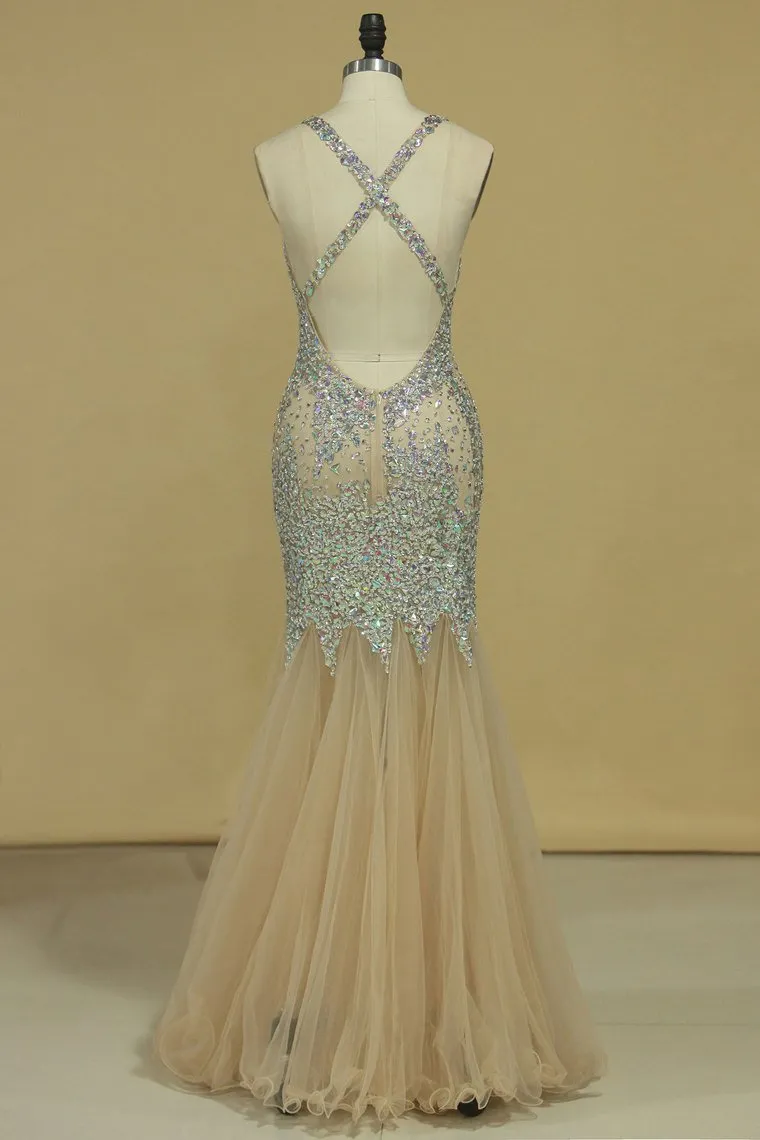 Halter Prom Dresses Mermaid Tulle With Beading Floor Length