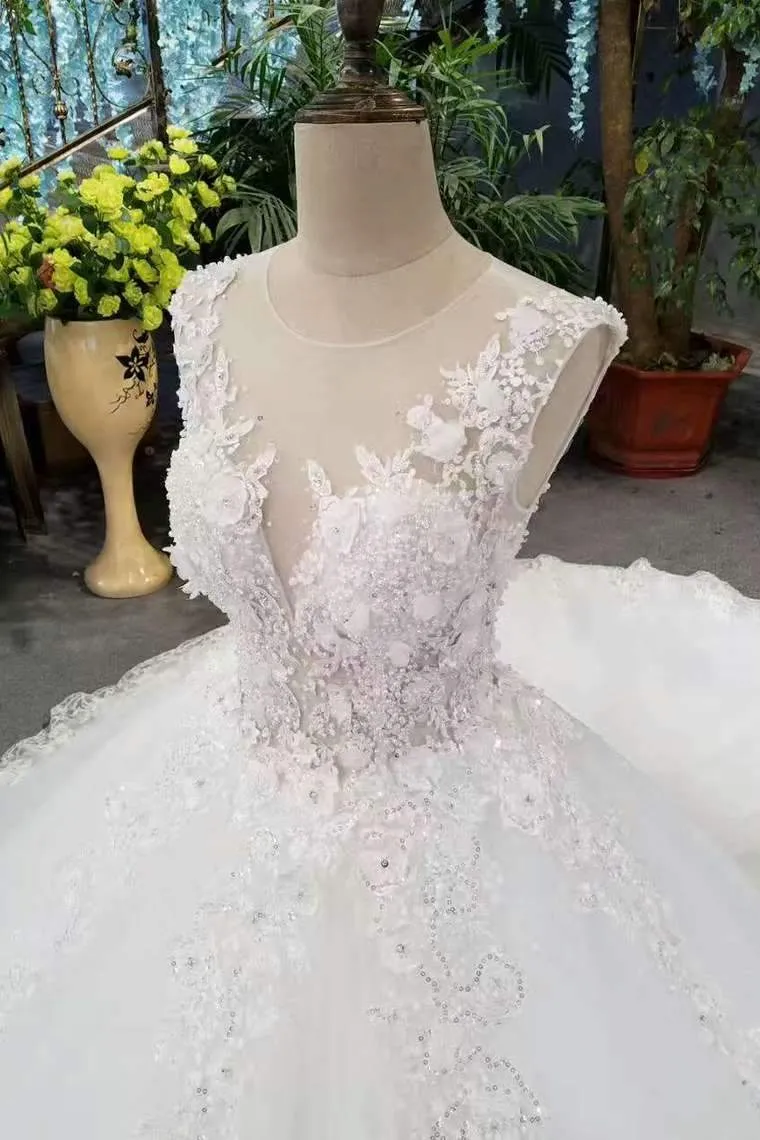 New Arrival Wedding Dresses Lace Up With Appliques And Sequins