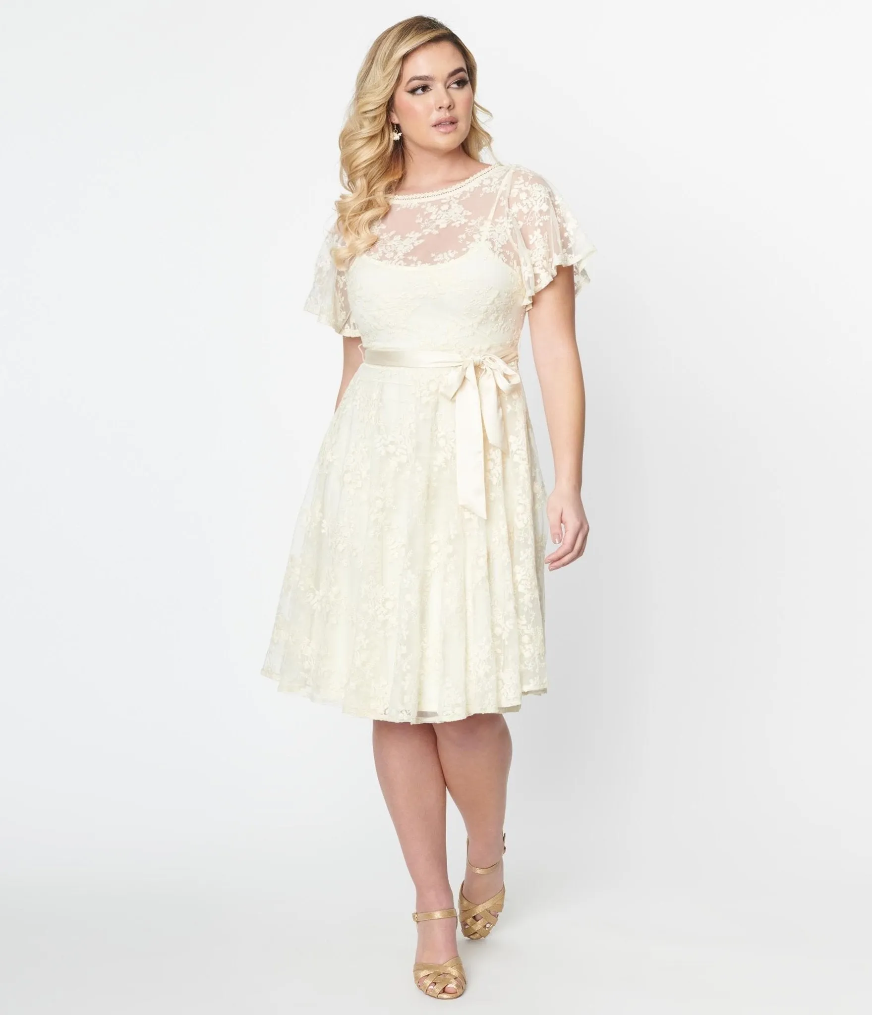 Unique Vintage 1930s Ivory Floral Lace Bridal Swing Dress